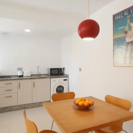 아파트 Del Parque Flats Pina